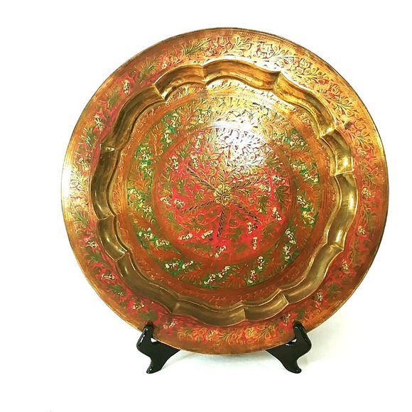 Wall Art Display Plate Hand Tooled Floral Design Brass 15" Vintage Collectible - Picture 1 of 5